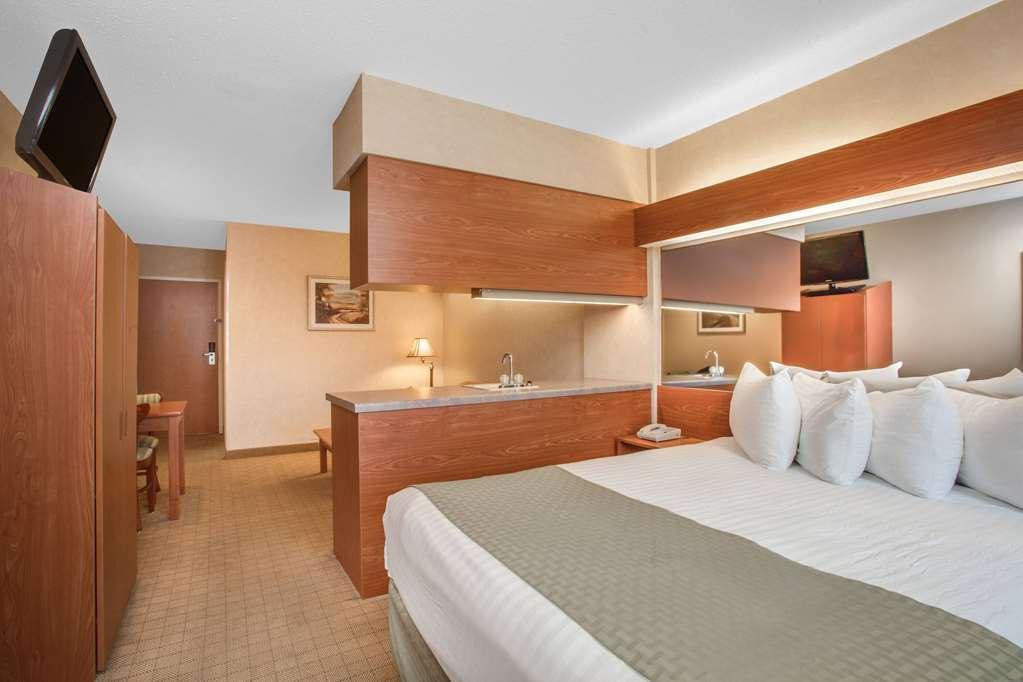 Microtel Inn & Suites Springville Room photo